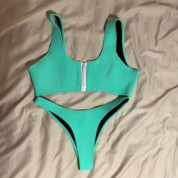 Hoaka Jones Blue Set - Picture 1 of 4